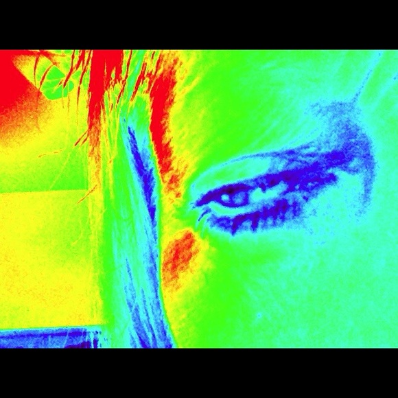 Meet your Posher, Margaret. I go by Peggi.😃☮️💟🦋 - Picture 7 of 16